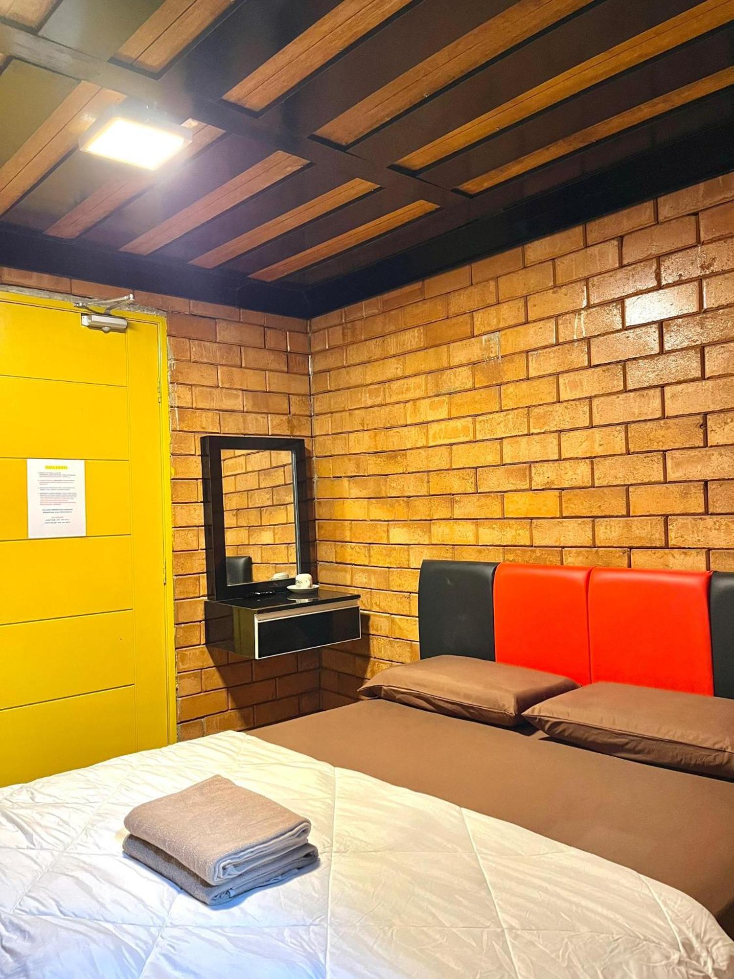 Suza Hostel Tumpat Экстерьер фото